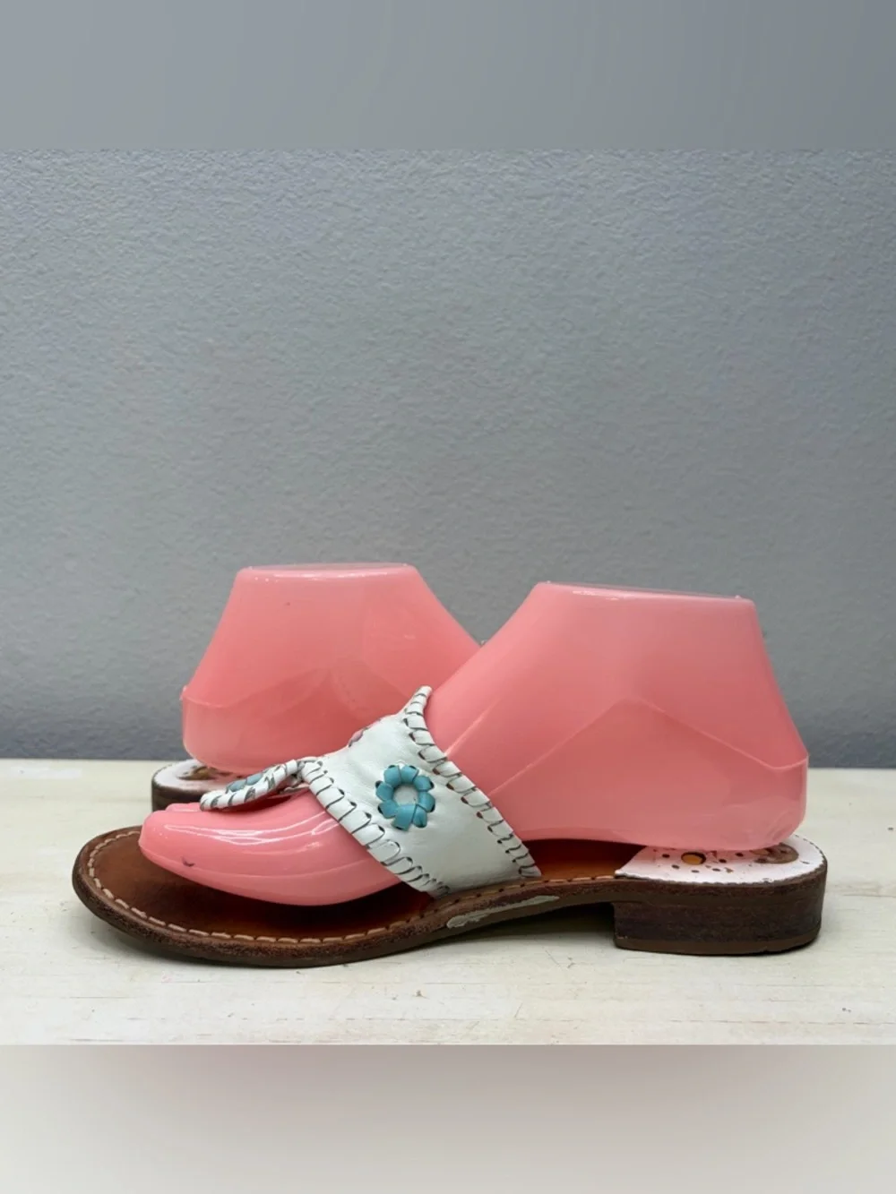 Jack Rogers White Leather Navajo Thong Sandals Size 7